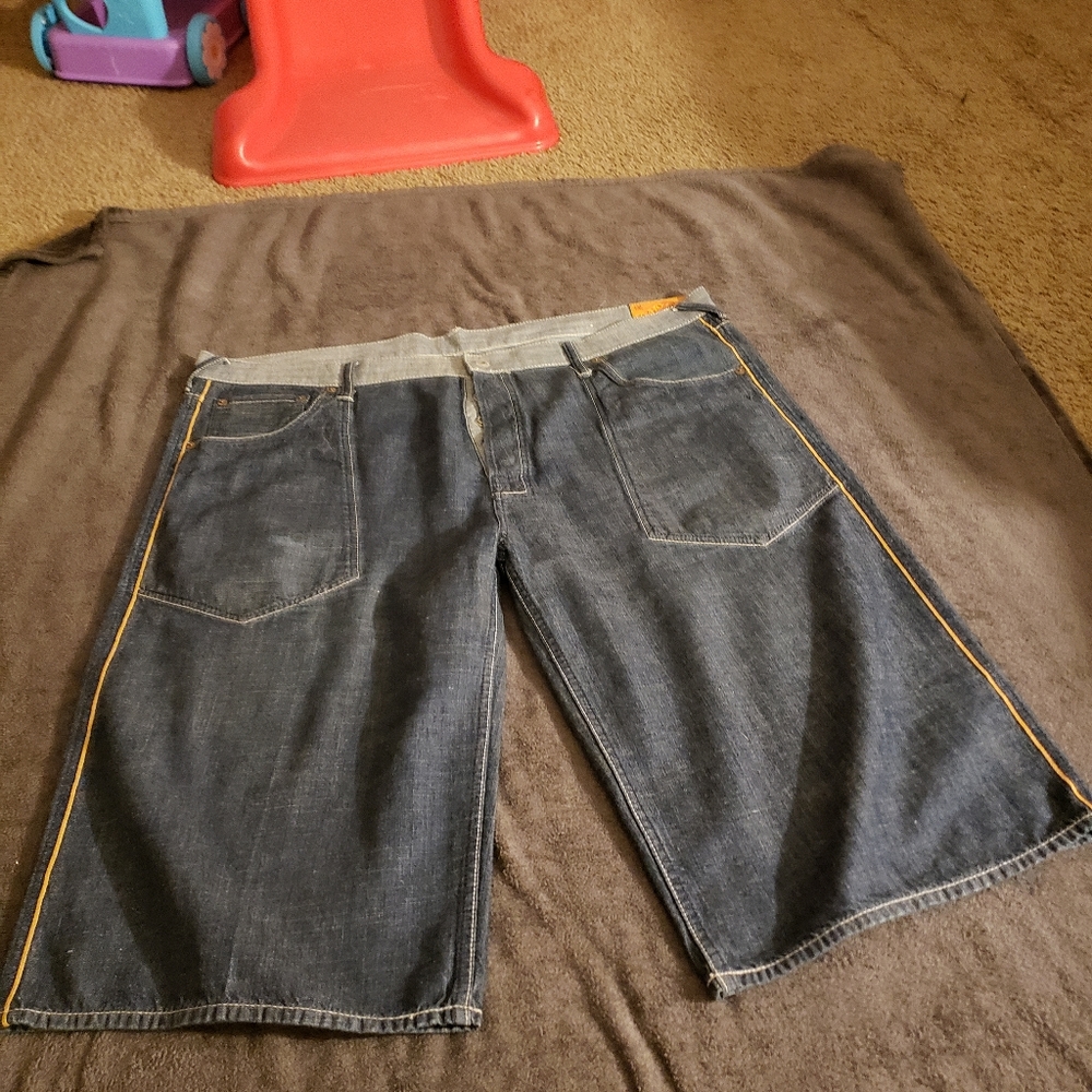 Evisu Shorts - Picture 10 of 10